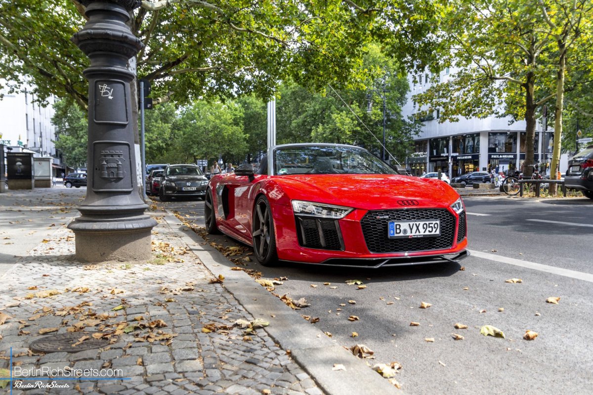 Audi R8 V10 Plus Spyder (2017) spotted in Berlin — BerlinRichStreets